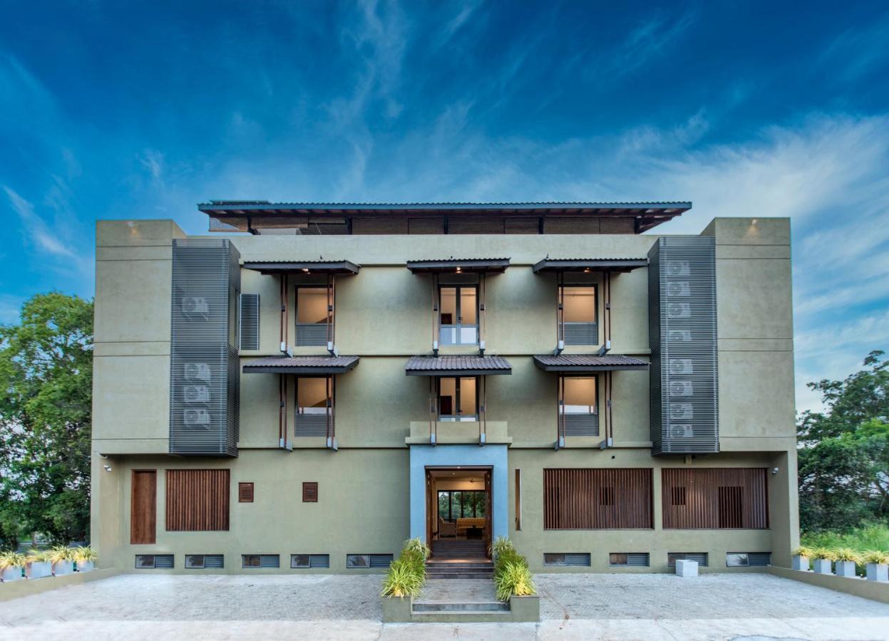 Earls Rajarata Hotel Anuradhapura Exterior foto