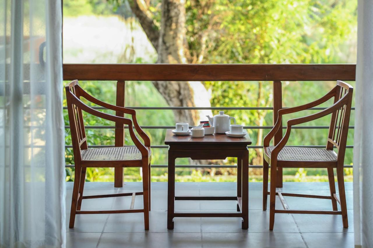 Earls Rajarata Hotel Anuradhapura Exterior foto