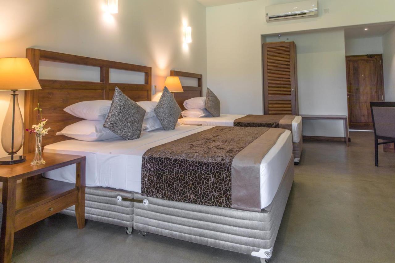 Earls Rajarata Hotel Anuradhapura Quarto foto