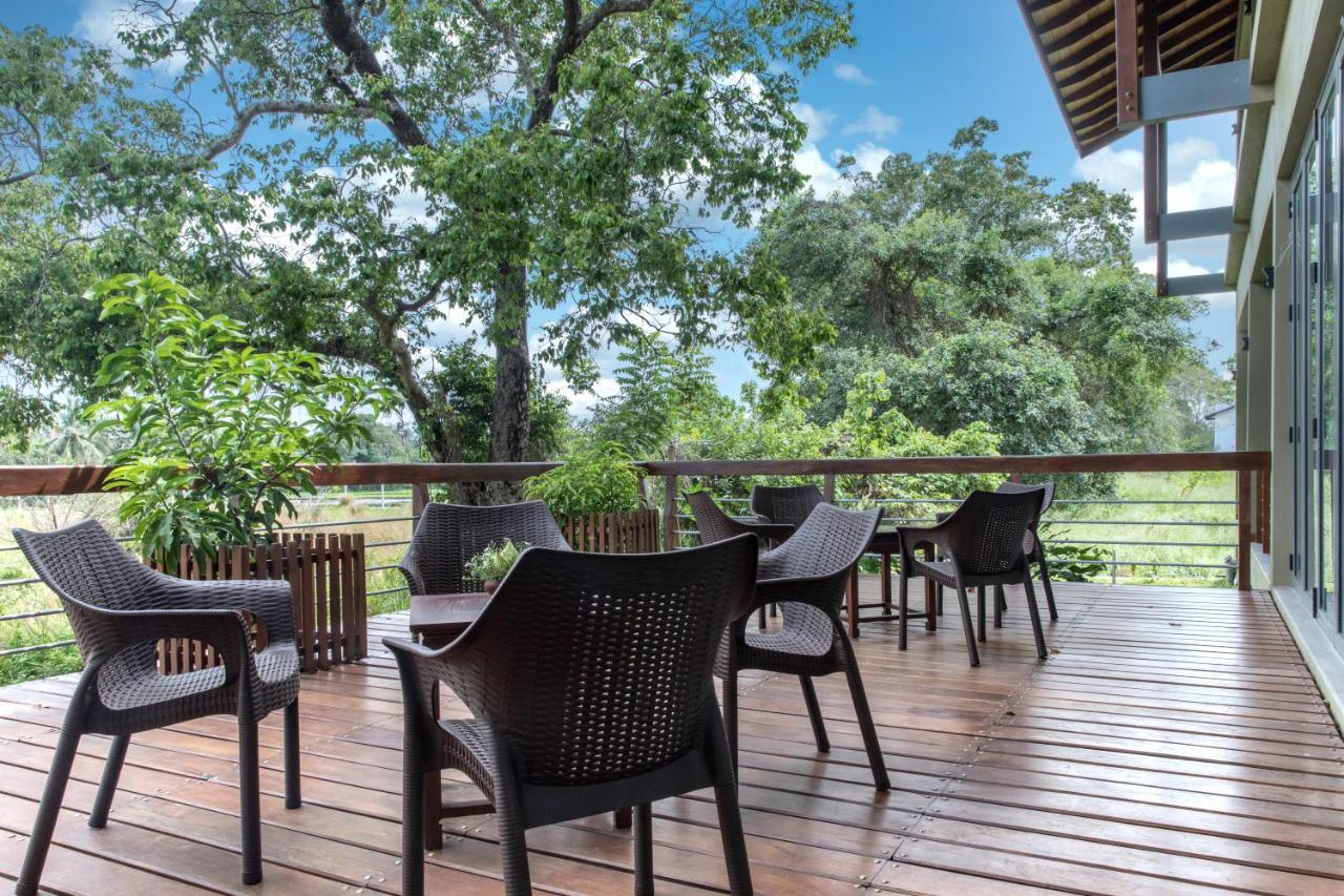 Earls Rajarata Hotel Anuradhapura Exterior foto