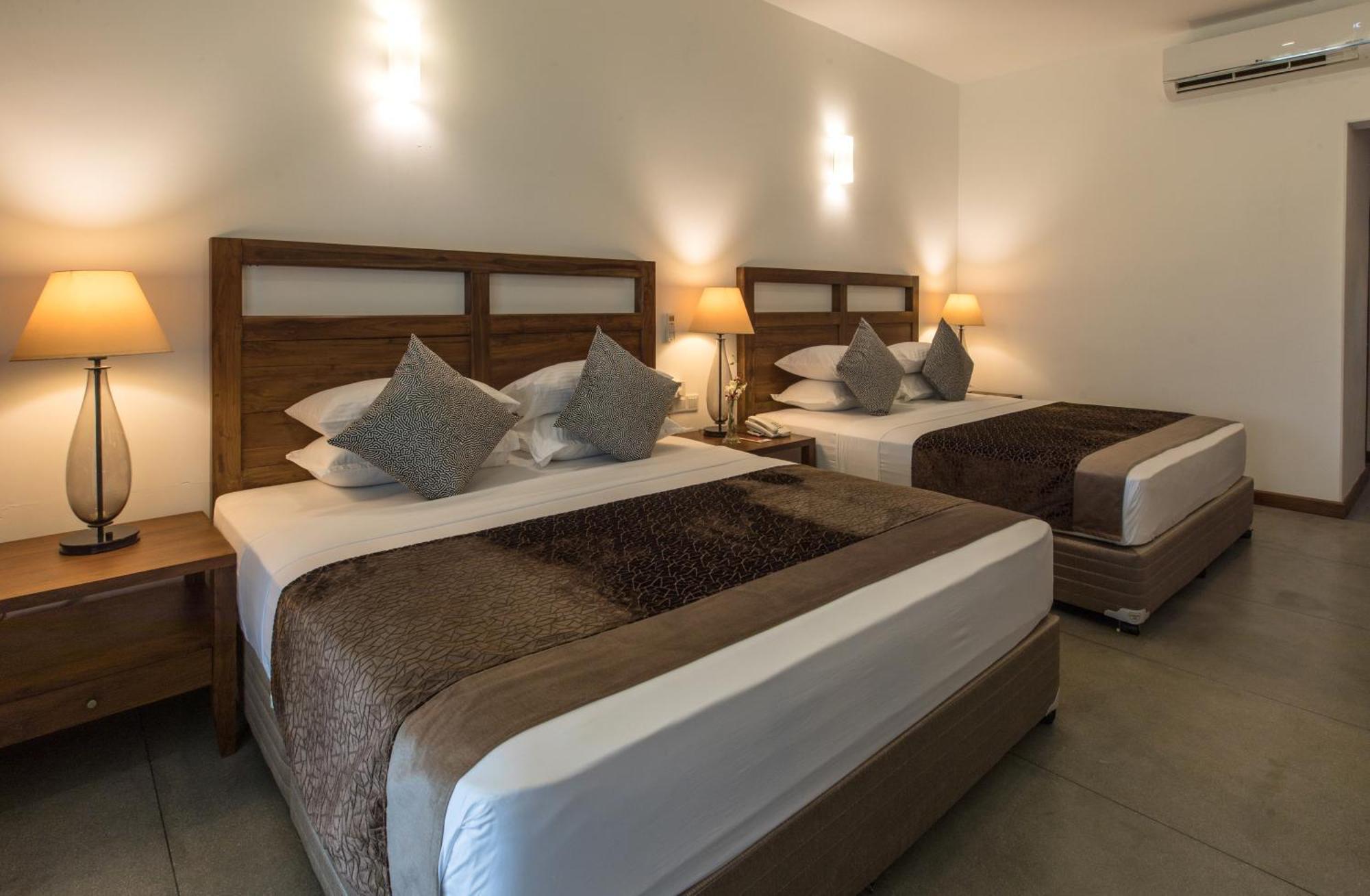 Earls Rajarata Hotel Anuradhapura Quarto foto